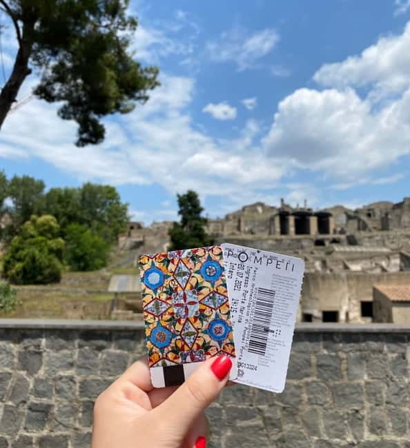 Pompeii: Entry Ticket with Book - Key Points