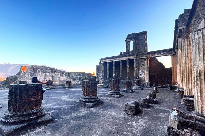 Pompeii From the Afternoon to the Sunset - Staying Until Closing Time