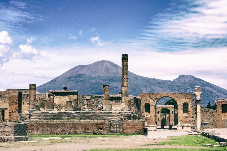 Pompeii: Guided Tour and Lunch - Included Experiences