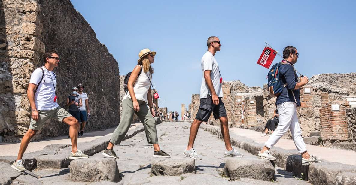Pompeii: Guided Walking Tour With Skip-The-Line Ticket - Experience and Itinerary