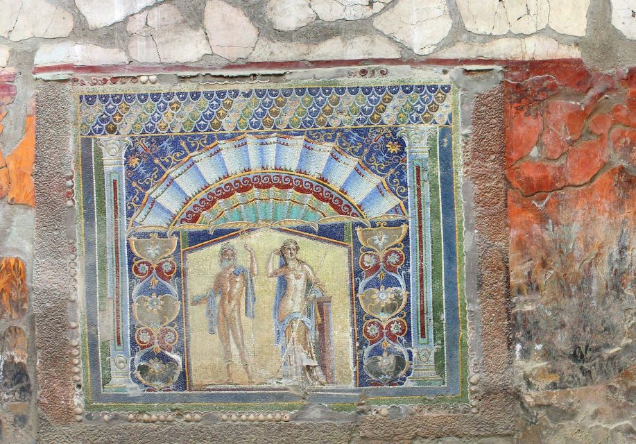 Pompeii, Herculaneum and Vesuvius Tour - Visiting Herculaneum