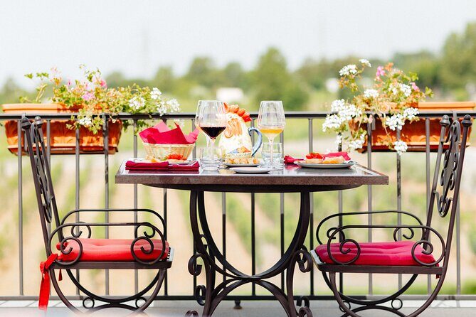 Pompeii & Herculaneum Private Tour: Fast-Track, Winery & Lunch - FAQ