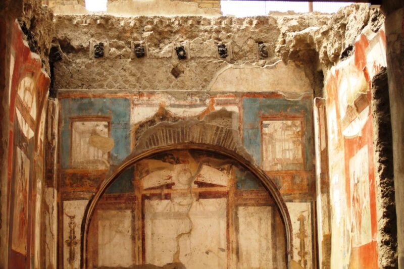 Pompeii & Herculaneum Tour with an archeologist - Why This Tour is Worth Considering