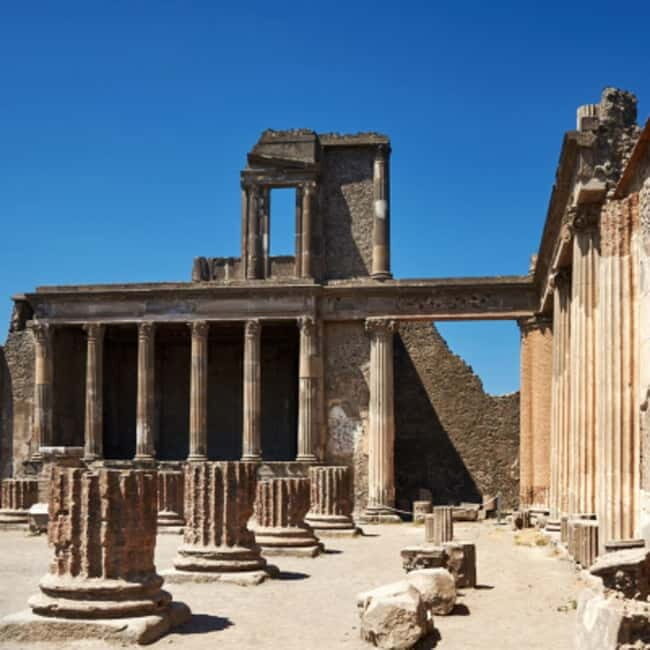 Pompeii Naples: private tour from Rome with visit to the excavations and lunch in Naples - The Experience from Reviews
