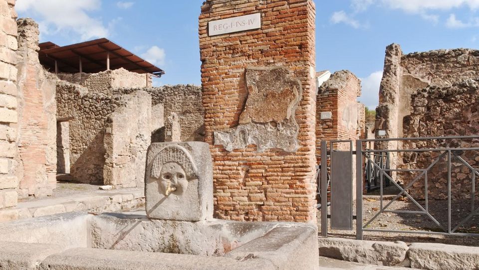 Pompeii & Naples Tour From Naples - Scenic Drive Along Posillipo