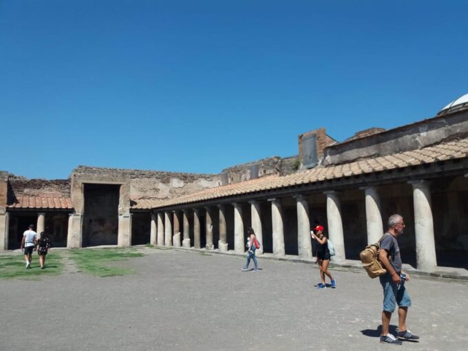 Pompeii No-Line Entrance Tickets With Audioguide - Exploring the Ruins of Pompeii