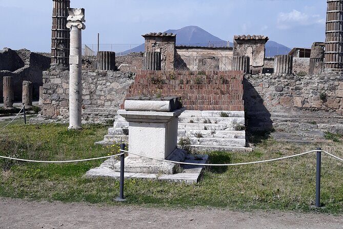 Pompeii: Private Day Tour from Naples - Key Points