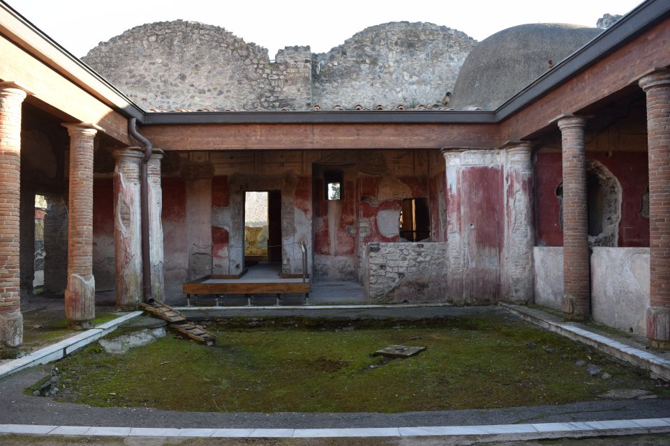 Pompeii: Private Guided Tour With Lunch - Meeting Point Information