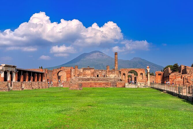Pompeii Private & Personalized Tour with archeology expert guide - FAQ