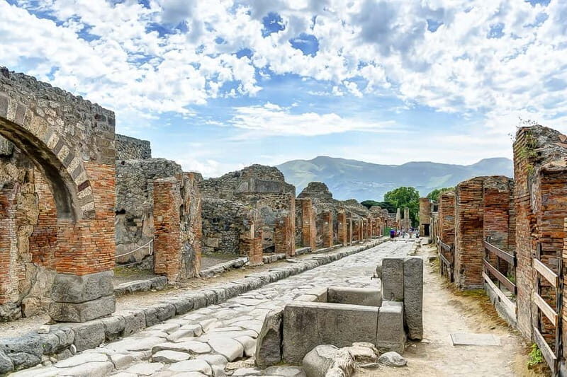 Pompeii Ruins Private Tour with Optional Skip-the-Line Entry - Why This Tour Is Worth Considering