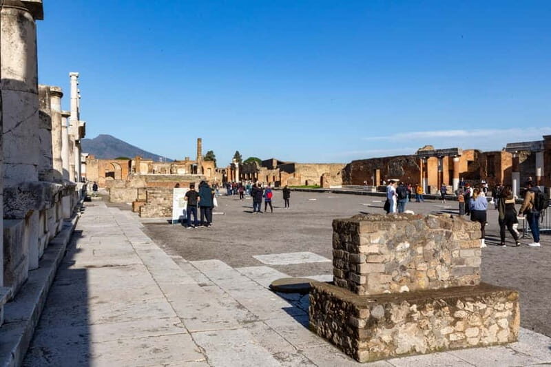 Pompeii Ruins Tour and Shopping at MaxiMall  Private Tour - Key Points