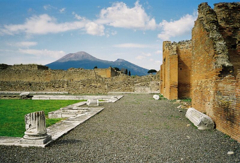 Pompeii Ruins & Vesuvius Winery From Sorrento or Positano - Key Points
