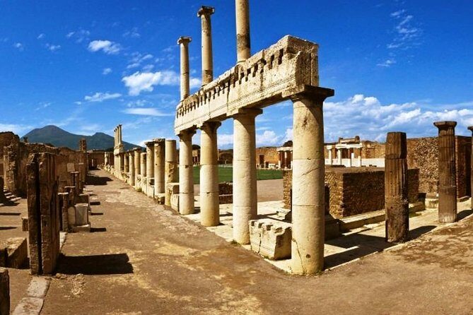 Pompeii Ruins visit for 3 hours (round-trip included) - The Itinerary: What to Expect