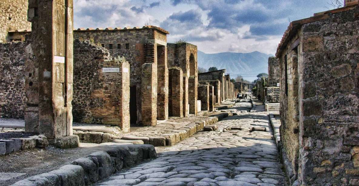 Pompeii: Skip-The-Line Entry Ticket With Book - Cancellation Policy