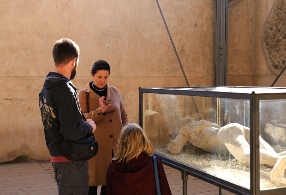 Pompeii: Skip-The-Line Tickets and Tour With Archaeologist - Key Points
