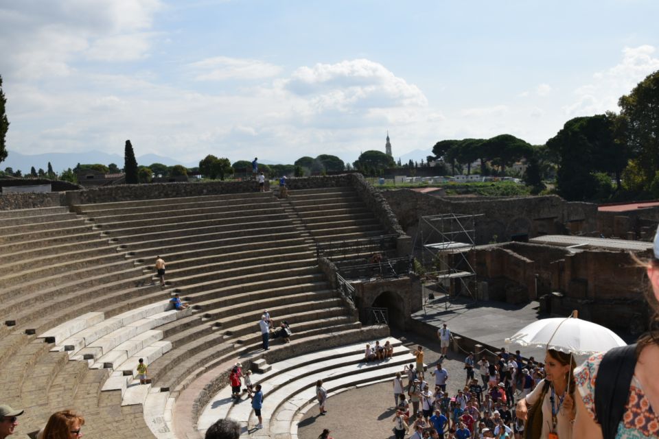 Pompeii Skip-The-Line Tour With Expert Archeological Guide - Exploring Roman Daily Life