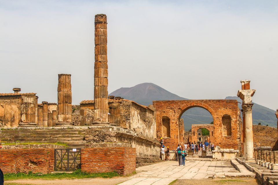 Pompeii: Small Group Guided Tour and Skip-the-Line Ticket - Key Points