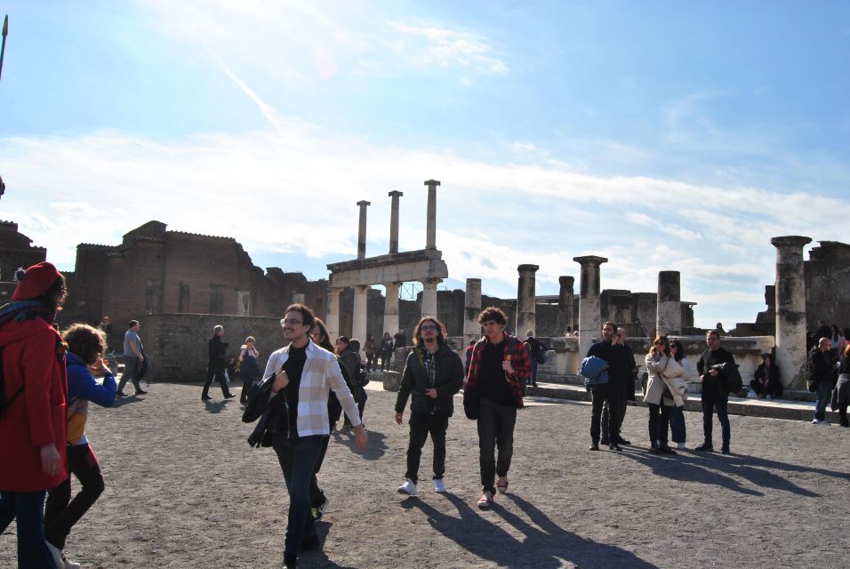 POMPEII SMALL GROUP MAXIMUM 8 PEOPLE - Important Information