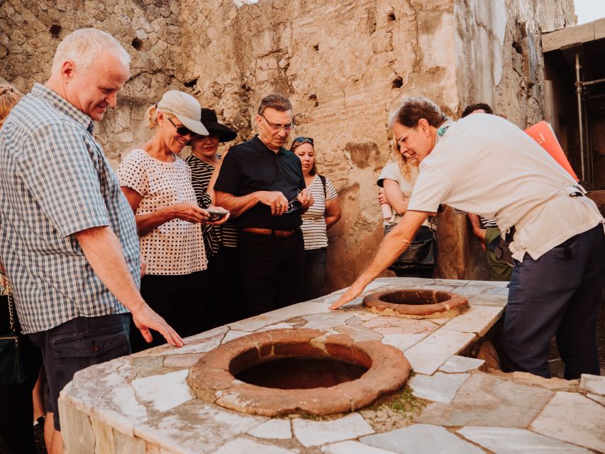 Pompeii: Small-Group Tour of Pompeii and Herculaneum - Discovering Herculaneums Treasures