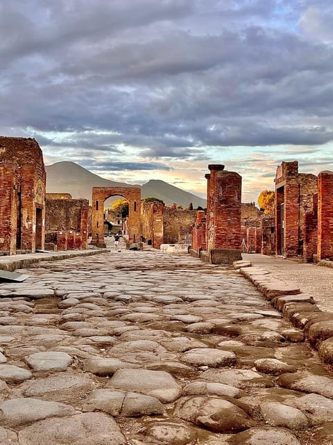 Pompeii sunset Tour: a visit away from the crowds - Experience and Reviews