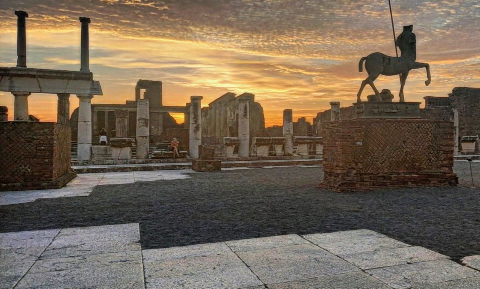 Pompeii Sunset Tour for Small Group - Highlights