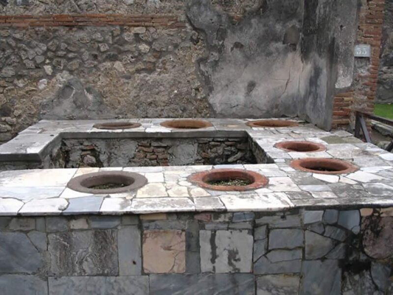 Pompeii: The Daily Life of Ancient Pompeii Private Tour - Key Points