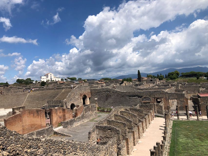 Pompeii: the Slow Tour - Self-Guided Exploration