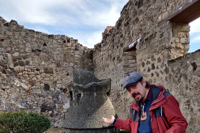 Pompeii to Vesuvius Tour with Skip-the-Line Tickets to Ruins & Volcanic Crater - Comprehensive Review of the Pompeii to Vesuvius Tour with Skip-the-Line Tickets