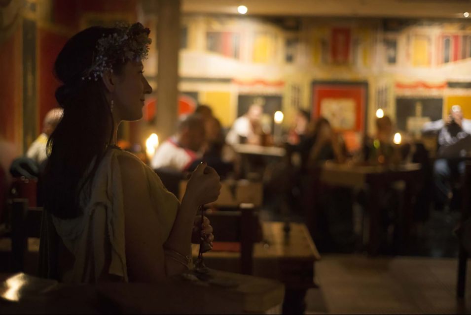 Pompeii: Tour With Augmented Reality and Lucullian Lunch - Immersive Experience