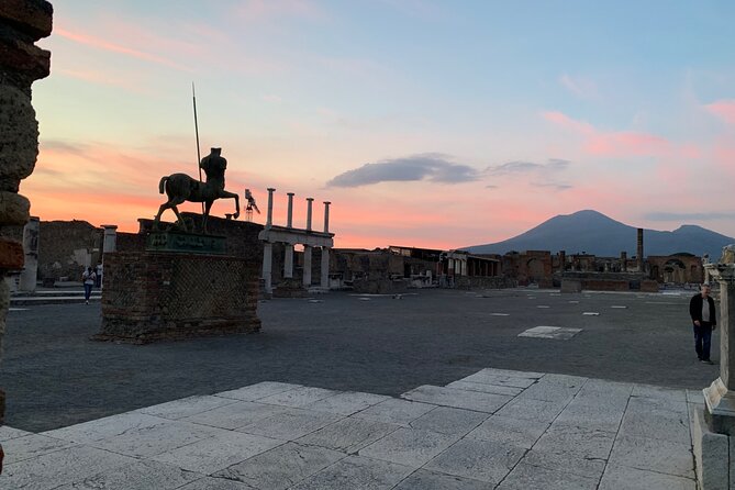 Pompeii Tour With LOCAL GUIDE and SKIP the LINE Entrance - Meeting and Pickup Details