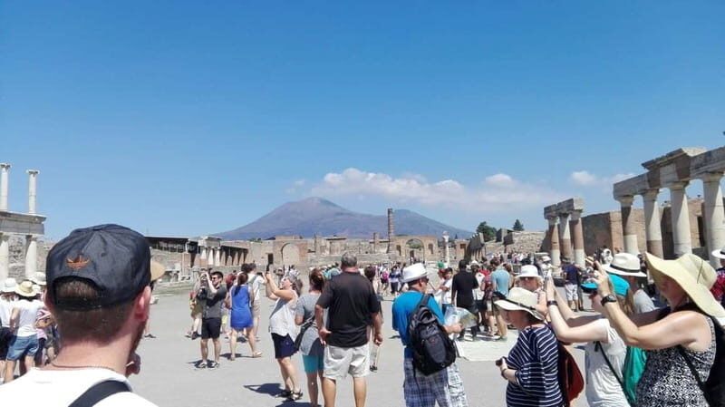 Pompeii Tour with Maxi Mall Shopping Experience - Key Points