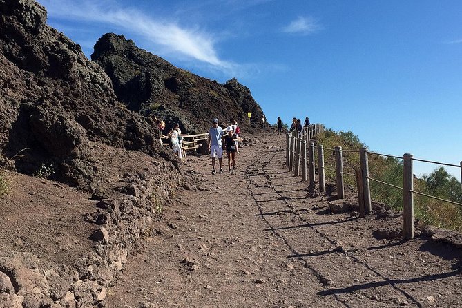 Pompeii Vesuvius Day Trip From Naples+Italian Light Lunch - Frequently Asked Questions