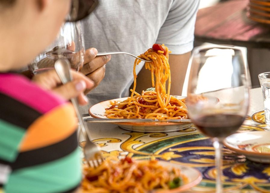 Pompeii & Wine Tasting From Naples - Key Points