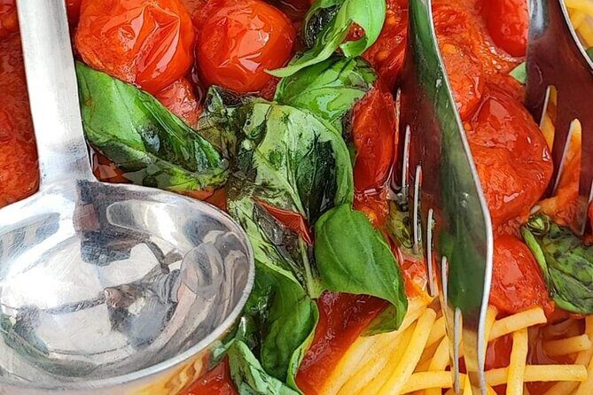 Pompeii & Wine Tasting: Private Day Tour from Naples - Who Should Book This Tour?