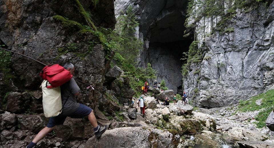 Ponor Fortress:1 day tour visit the greatest Romanian cave - Exploring Romania’s Hidden Gem: Ponor Fortress