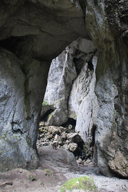 Ponor Fortress:1 day tour visit the greatest Romanian cave - Inside the Cave: What You Can Expect