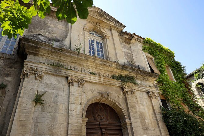 Pont du Gard to Villeneuve Les Avignon & Châteauneuf du Pape wine private tour - The Sum Up