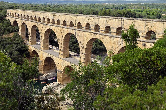 Pont du Gard to Villeneuve Les Avignon & Châteauneuf du Pape wine private tour - FAQ