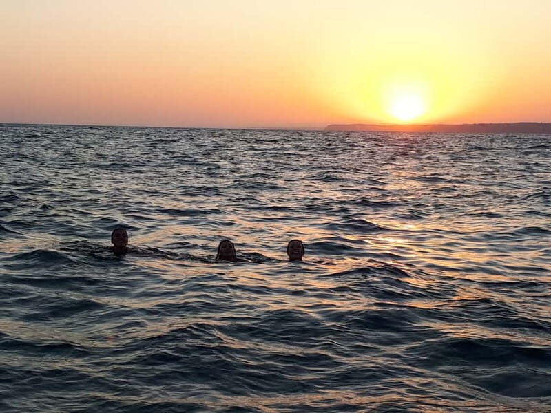 Ponta da Piedade Sunset Cruise from Lagos free drink - An In-depth Look at the Ponta da Piedade Sunset Cruise