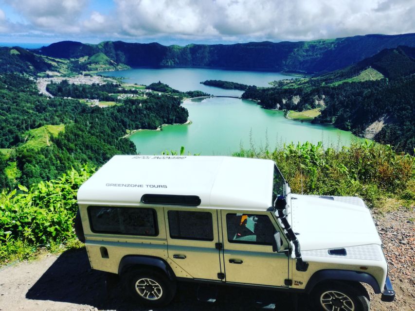 Ponta Delgada: Full-Day Sete Cidades 4X4 Tour With Lunch - Exploring the Lagoa Do Fogo