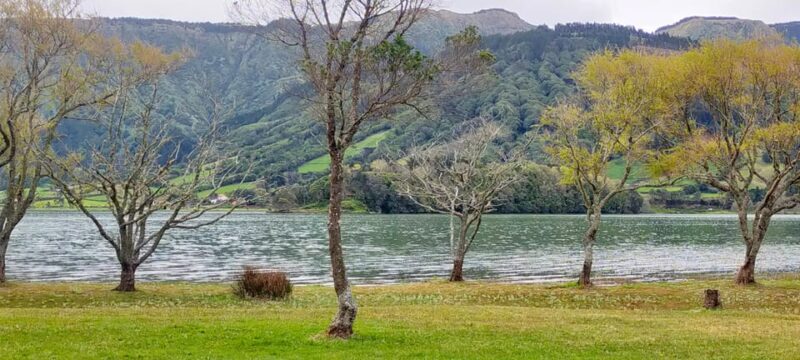 Ponta Delgada: Private Tour Sete Cidades Green e Blue Lakes - Authentic Experiences and Authentic Guides