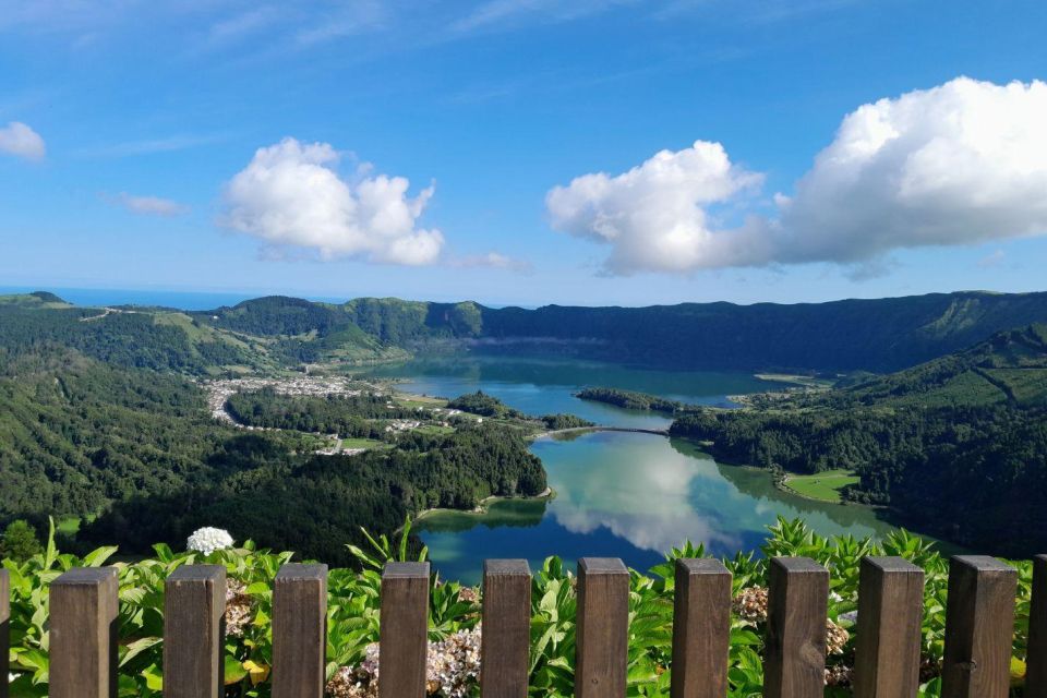 Ponta Delgada: Sete Cidades & Lagoa Do Fogo Full-Day Tour - Breathtaking Viewpoints