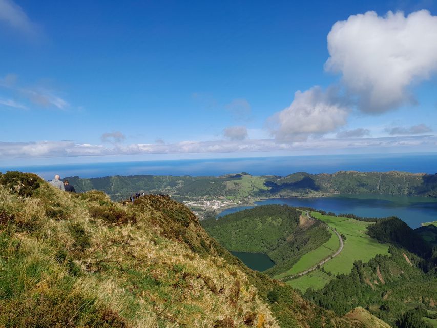 Ponta Delgada: Sete Cidades & Lagoa Do Fogo Full-Day Tour - Frequently Asked Questions
