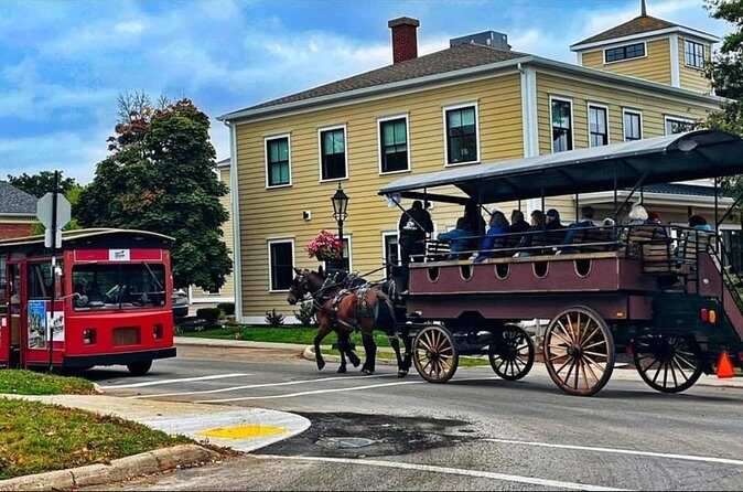 Pony Express City Tour - Victoria Row: A Cultural Heartbeat