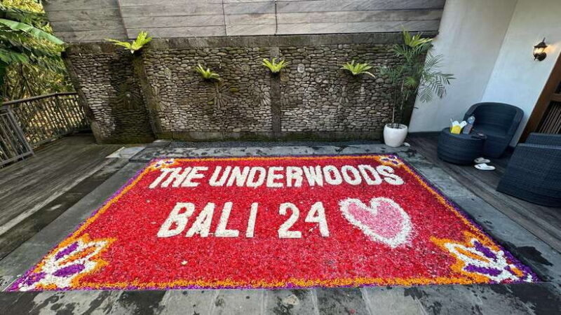 Pool Flower Decoration in Bali: All Inclusive - Key Points