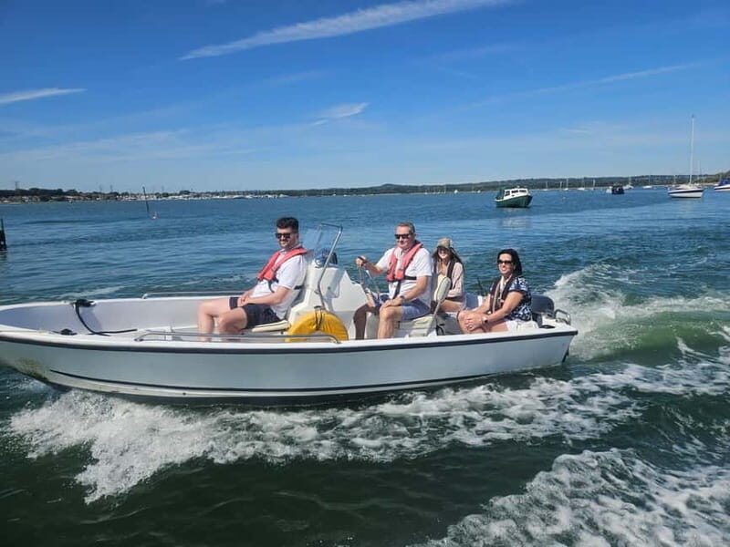 Poole Harbour: Self Drive Boat Hire with Poole Boat Hire - Key Points