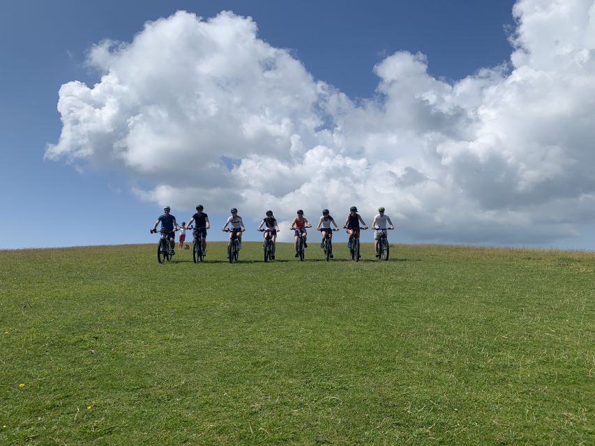 Poole: Old Harry Rocks and Corfé Castle Guided E-bike Tour - Itinerary Highlights