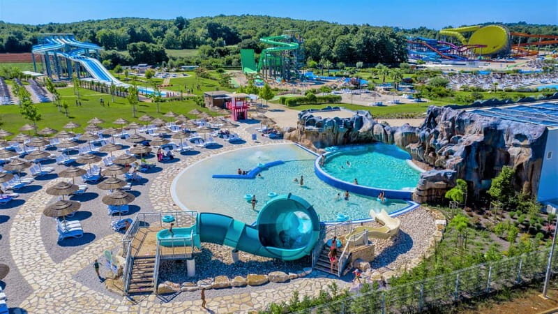 Pore: Aquapark Aquacolors Full-Day Entry Ticket - Key Points
