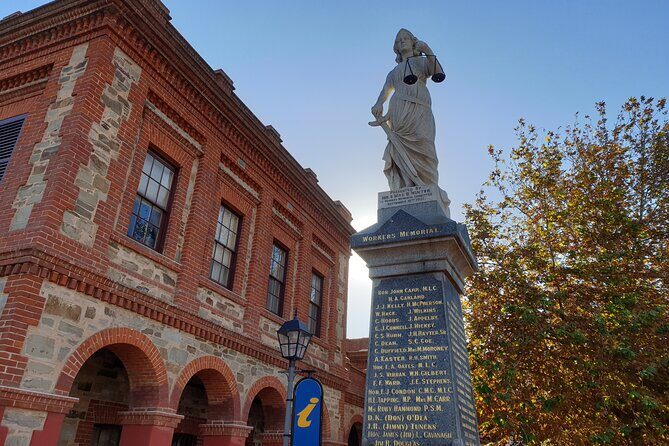 Port Adelaide Walking Tour - The Iconic Lighthouse and Photo Opportunity