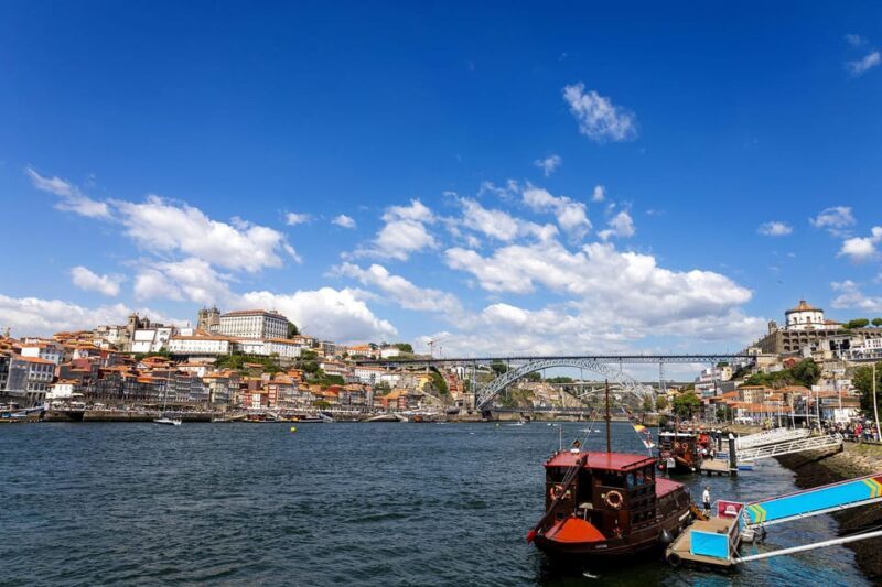 Port: Photo sessions in the city of Porto for groups or individuals. - Comparing Value and Similar Experiences